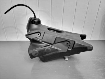 * HUSQVARNA TC50 COMPLETE BENZINE TANK 2017-2023 GEBRUIKT * beschikbaar voor biedingen