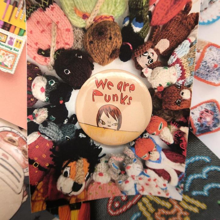 Yoshitomo Nara 44MM Button Pin Can Badge Broche, Verzamelen, Speldjes, Pins en Buttons, Nieuw, Button, Figuurtje, Verzenden