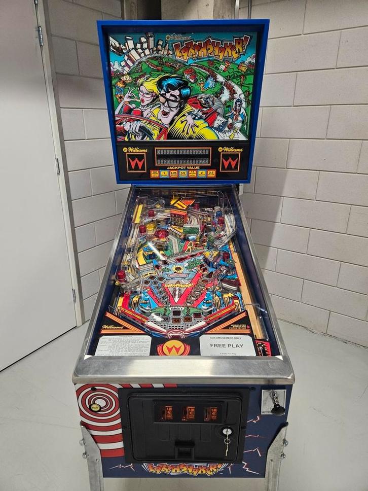 Williams Earthshaker nieuwstaat!, Verzamelen, Automaten | Flipperkasten, Zo goed als nieuw, Flipperkast, Williams, Ophalen of Verzenden