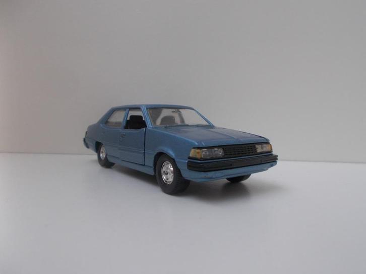 5033 Mitsubishi Galant Yonezawa Diapet Toys, Hobby en Vrije tijd, Modelauto's | 1:43, Gebruikt, Auto, Overige merken, Ophalen of Verzenden