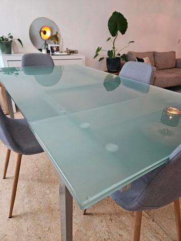 Glazen Design Tafel - Uitschuifbaar beschikbaar voor biedingen
