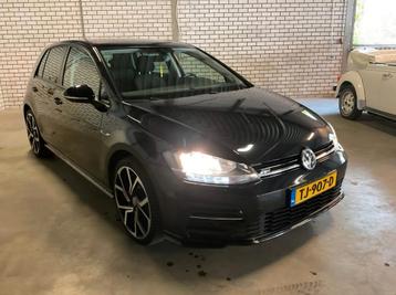 Volkswagen Golf Rline 1.0 TSI 110pk 5D 2017 Zwart beschikbaar voor biedingen