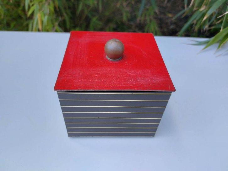 Cote d'Or vierkant blikje., Verzamelen, Blikken, Gebruikt, Overige, Overige merken, Ophalen