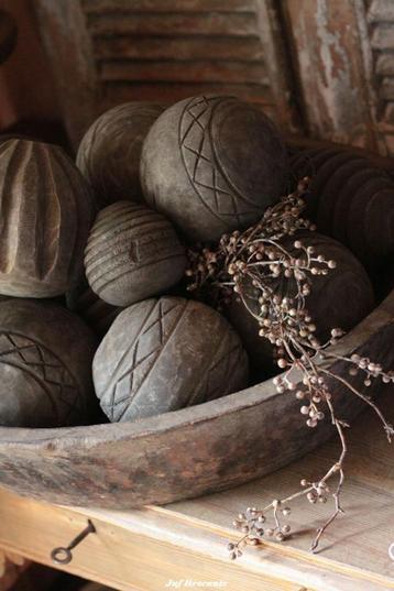 Houten decoratieve ballen driftwood / vergrijsde bollen beschikbaar voor biedingen