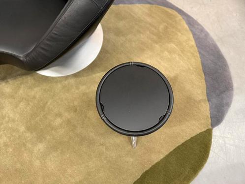 Leolux Tamtam Hollow bijzettafel zwart leer Tam Tam Tafel, Huis en Inrichting, Tafels | Bijzettafels, Zo goed als nieuw, Rond