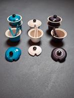 Schaaltjes rond. Diverse kleuren met deksel en lepeltje., Gebruikt, Ophalen of Verzenden, Overige stijlen, Glas