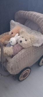 Antieke rotan poppenwagen, Ophalen of Verzenden