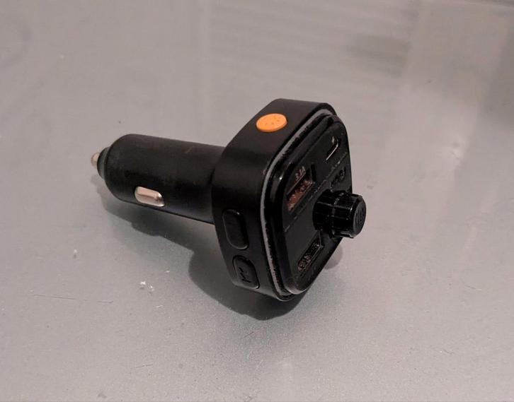 Bluetooth FM Transmitter Auto - USB-A & USB-C, Auto diversen, Auto-accessoires, Zo goed als nieuw, Ophalen of Verzenden