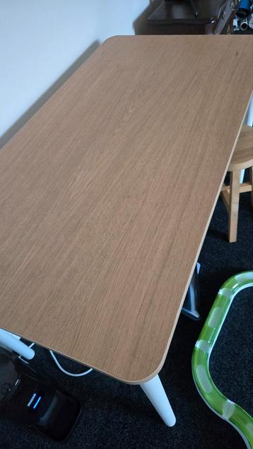 Bekant bureau Ikea, eikenhout look