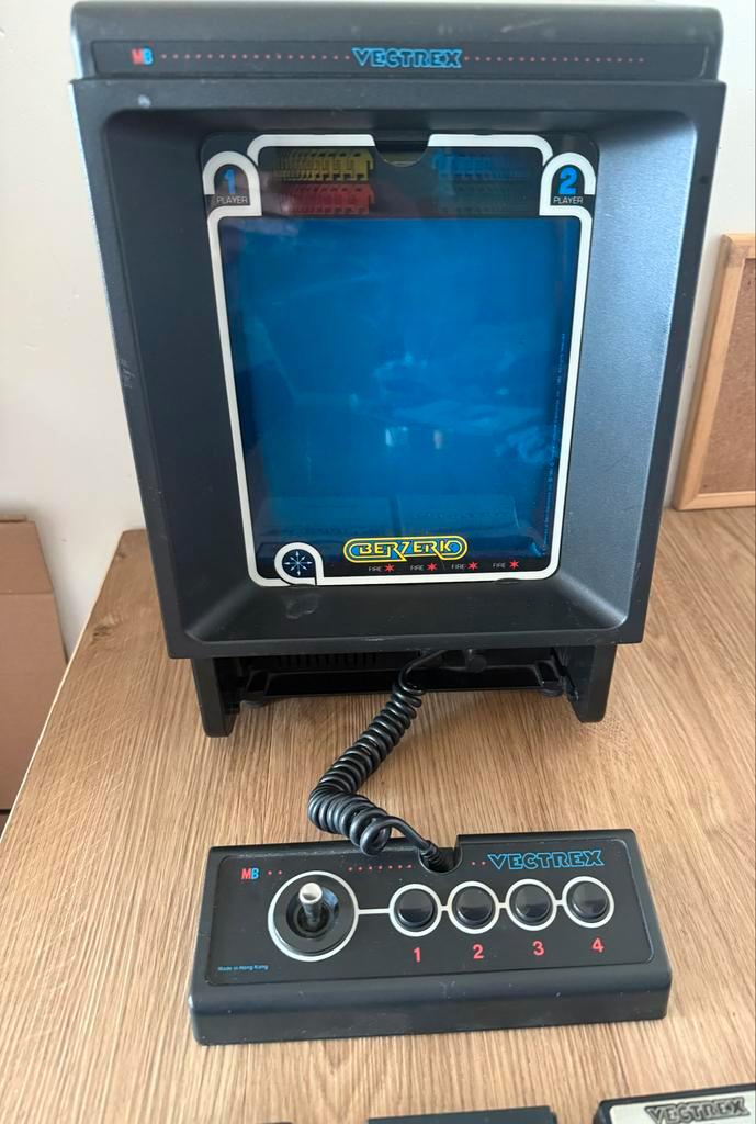 Vectrex spelcomputer met 3 games en controller, Spelcomputers en Games, Spelcomputers | Atari, Gebruikt, Overige modellen, Met 1 controller