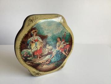 vintage coté d'or blik met romantische scene beschikbaar voor biedingen
