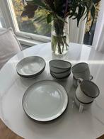 Ikea Borden en Kommen Set, Ophalen, Zo goed als nieuw, Effen, Aardewerk