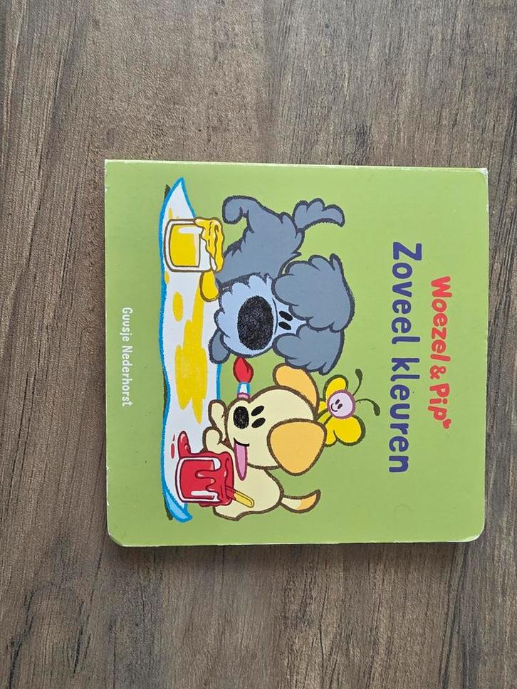 Woezel & Pip - Zoveel kleuren - Kartonboek, Boeken, Kinderboeken | Baby's en Peuters, Gelezen, 1 tot 2 jaar, Uitklap-, Voel- of Ontdekboek