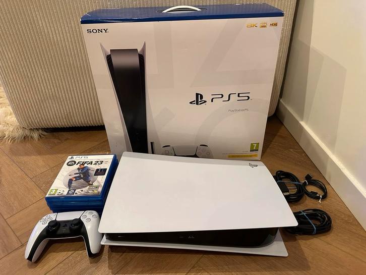 Playstation 5 Disc Edition + Controller + Games, Spelcomputers en Games, Spelcomputers | Sony PlayStation 5, Zo goed als nieuw