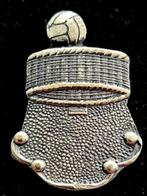 Korfbal speld- zilverkleurig, Verzamelen, Speldjes, Pins en Buttons, Verzenden, Nieuw, Sport, Speldje of Pin