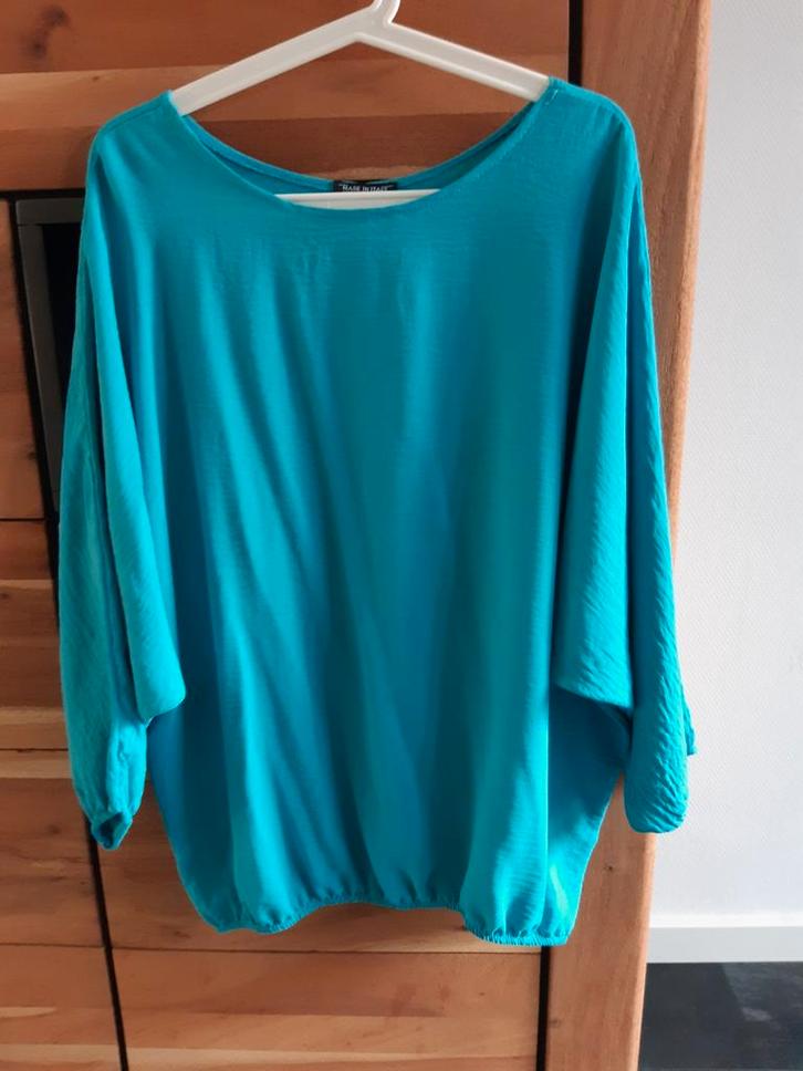 Turquoise blouse, one size. Vleermuismodel. Nieuw, Kleding | Dames, Blouses en Tunieken, Nieuw, Maat 42/44 (L), Blauw, Ophalen of Verzenden