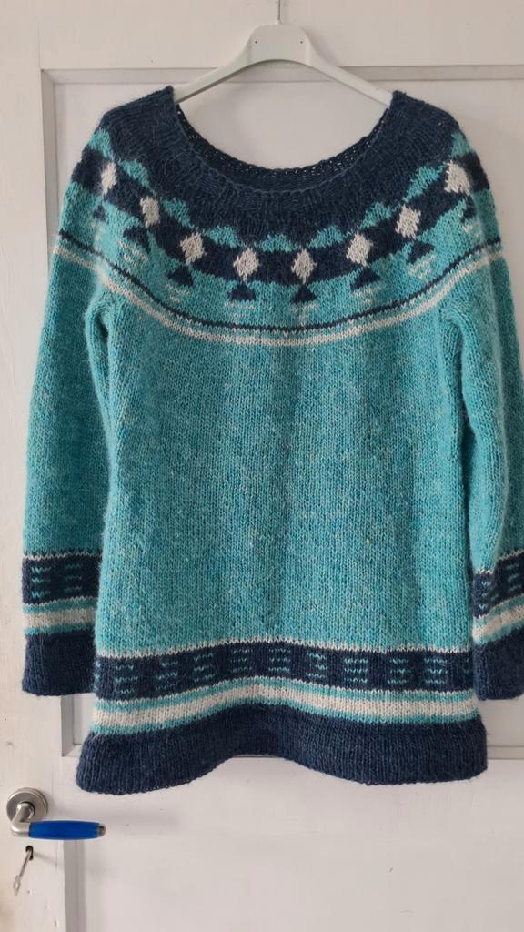 Handgebreide trui van 100% IJslandse wol Istex Lettlopi, Kleding | Dames, Truien en Vesten, Zo goed als nieuw, Blauw, Ophalen of Verzenden
