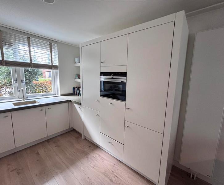 Keuken met betonnen blad, Huis en Inrichting, Keuken | Complete keukens, Gebruikt, U-keuken, Wit, Overige materialen, Ophalen