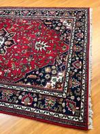 Perzisch oosters handgemaakt tapijt 306/202, Gebruikt, Etten-Leur, Ophalen of Verzenden, Rood