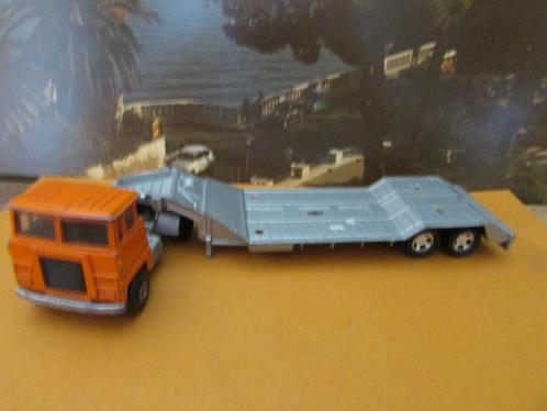 SCAMMEL TRACTOR EN TRANSPORTER, MATCHBOX KINGS, Hobby en Vrije tijd, Modelauto's | Overige schalen, Gebruikt, Bus of Vrachtwagen