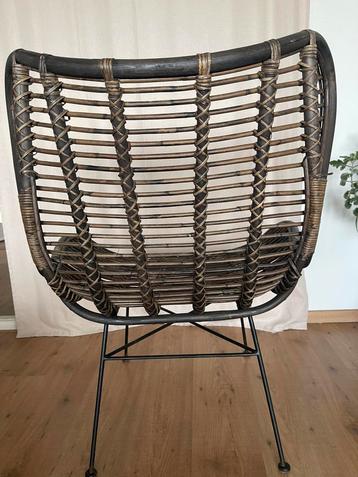 Twee rotan vlinder stoelen beschikbaar voor biedingen