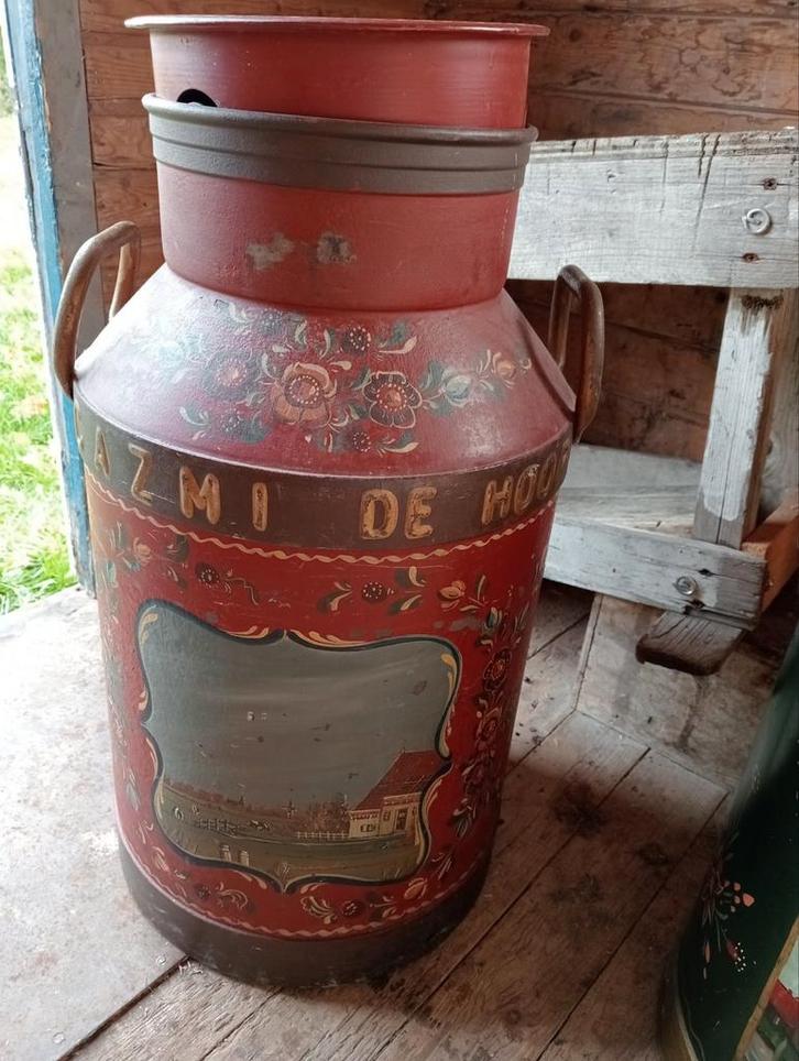 Oude melkbus met Hindeloopen schildering, Antiek en Kunst, Curiosa en Brocante, Ophalen
