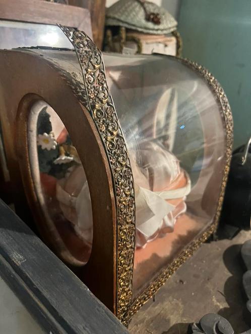 Oud Frans glazen bruidskastje - Mentha Brocante, Antiek en Kunst, Antiek | Woonaccessoires, Ophalen