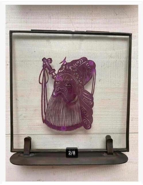 2 x Chinees knipwerk achter glas, in lijst, op voet, Antiek en Kunst, Curiosa en Brocante, Ophalen of Verzenden