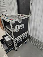 Allen & Heath PA12 in complete verrijdbare flightcase, Ophalen, Zo goed als nieuw, 10 tot 20 kanalen, Microfooningang