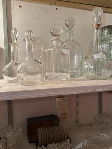 5 Vintage Glazen Karaffen beschikbaar voor biedingen