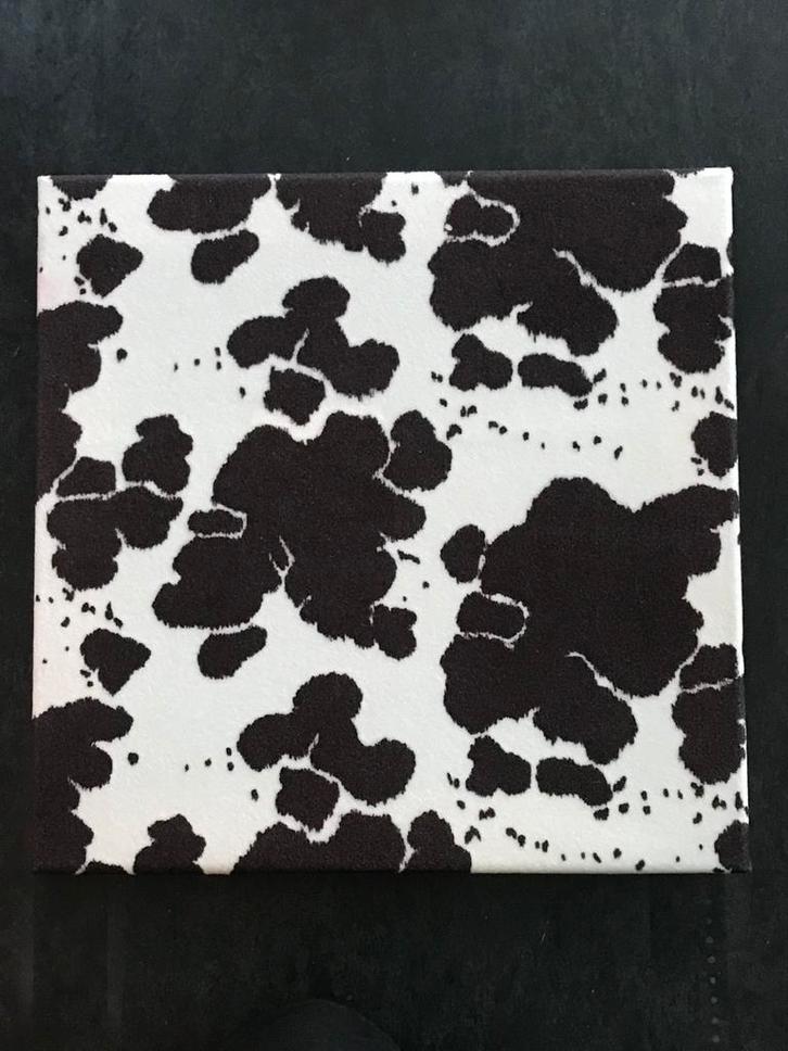 Henk Peeters, koeienhuid voor vegetariërs, Antiek en Kunst, Kunst | Overige Kunst, Ophalen of Verzenden