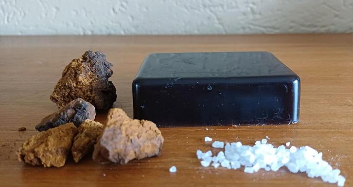 Handgemaakte Chaga & Dode Zeezout Zeep, Sieraden, Tassen en Uiterlijk, Uiterlijk | Lichaamsverzorging, Nieuw, Bad & Douche, Ophalen of Verzenden