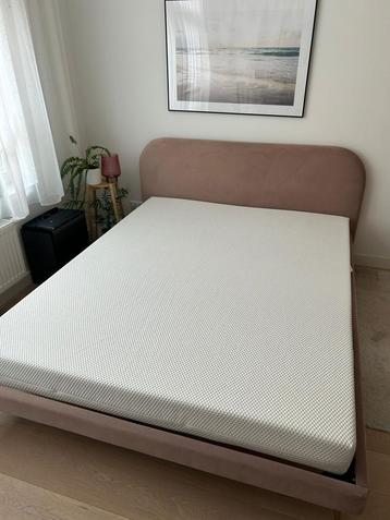 160x200 Design bedframe with Mattress