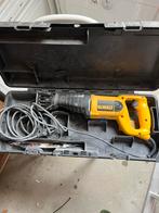 Reciprozaag Dewalt, Doe-het-zelf en Verbouw, Gereedschap | Zaagmachines, 70 mm of meer, 600 tot 1200 watt, Ophalen of Verzenden