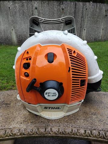 2 STIHL bladblazers (1 x type BR 550 en 1 x type BR 600) beschikbaar voor biedingen