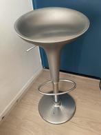 Zilverkleurige barkruk, Gebruikt, In hoogte verstelbaar, 60 tot 90 cm, Ophalen of Verzenden