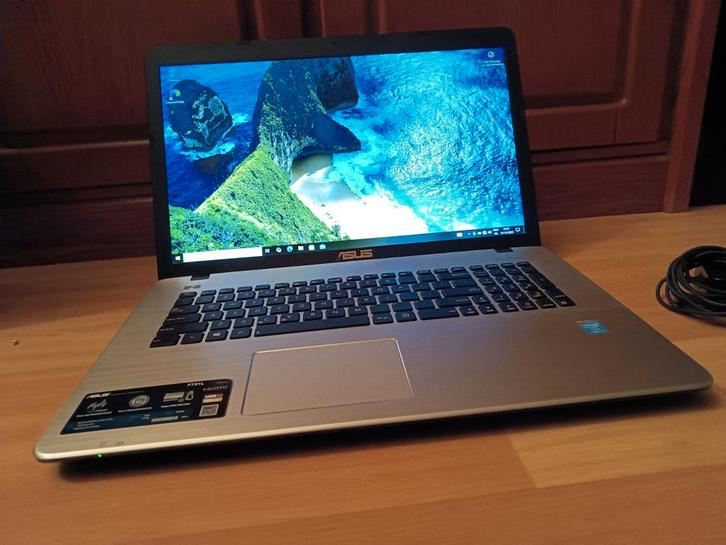 ASUS F751L Laptop 17,3inch ZEER NETJES!, Computers en Software, Windows Laptops, Gebruikt, 17 inch of meer, HDD, 2 tot 3 Ghz, 8 GB