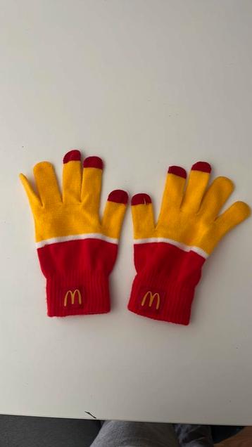 Mcdonalds hanschoenen met touch beschikbaar voor biedingen