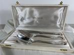 Ercuis cassette met verzilverd couvert: mes, vork en lepel, Antiek en Kunst, Ophalen of Verzenden