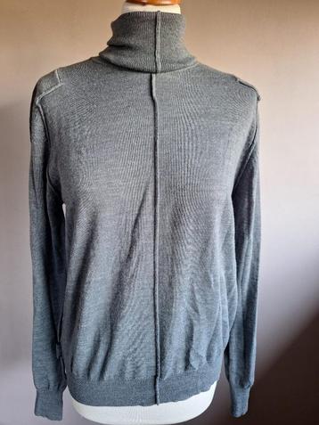 Nieuwe grijze stretch trui kol van Moschino, maat L beschikbaar voor biedingen