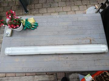LED TL-armatuur beschikbaar voor biedingen