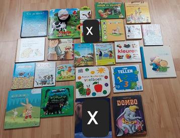 Baby-kinder boeken beschikbaar voor biedingen