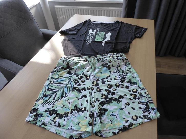 Mooi KennyS dames zomer setje maat 44, Kleding | Dames, T-shirts, Zo goed als nieuw, Maat 42/44 (L), Zwart, Korte mouw, Ophalen of Verzenden