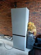 Hisense Koelkast No frost! RB372N4AW1 - 3 jaar oud, Ophalen, Gebruikt, 200 liter of meer, 160 cm of meer