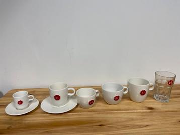 Douwe Egberts koffieservies beschikbaar voor biedingen