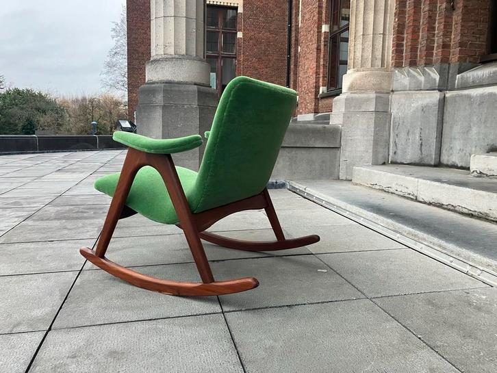 Schommelstoel Louis van Teeffelen - Velours, Tuin en Terras, Tuinstoelen, Zo goed als nieuw, Hout, Ophalen of Verzenden