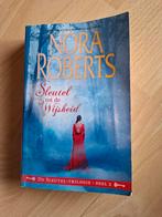 Nora Roberts Sleutel tot wijsheid, Boeken, Ophalen of Verzenden, Zo goed als nieuw
