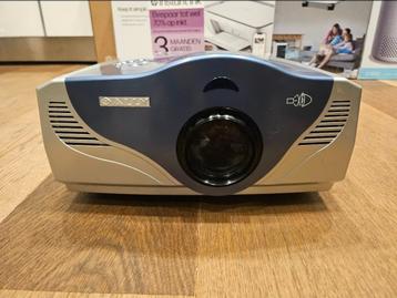 Ally Retro VGA Beamer Projector PTV-D0288 met Tuner beschikbaar voor biedingen