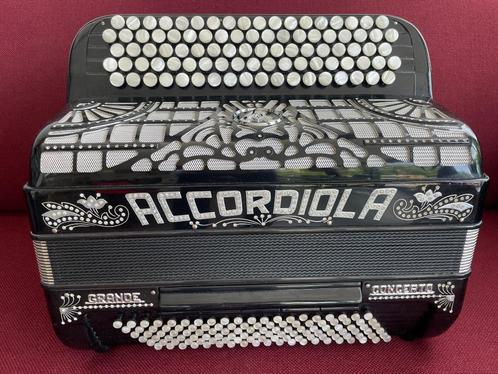 Accordiola Grande Concerto knopaccordeon . 5 korig . B-Griff, Muziek en Instrumenten, Accordeons, Gebruikt, Knopaccordeon, 120-bas