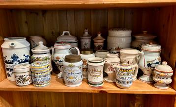 Partij apothekerspotten beschikbaar voor biedingen